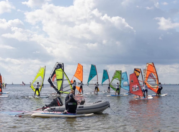 KURSY WINDSURFINGU