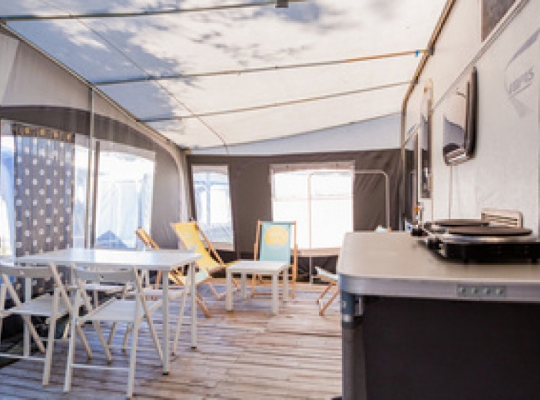 Camping Molo Surf Spot ?v=1.0.1