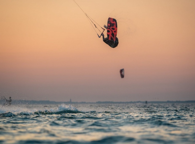 SurfPoint Kitesurfing w bazie Maszoperia