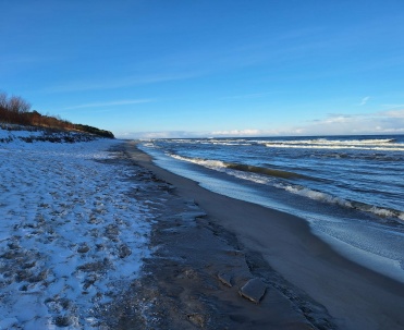 Jastarnia zimą &ndash; plaża idealna na spacer